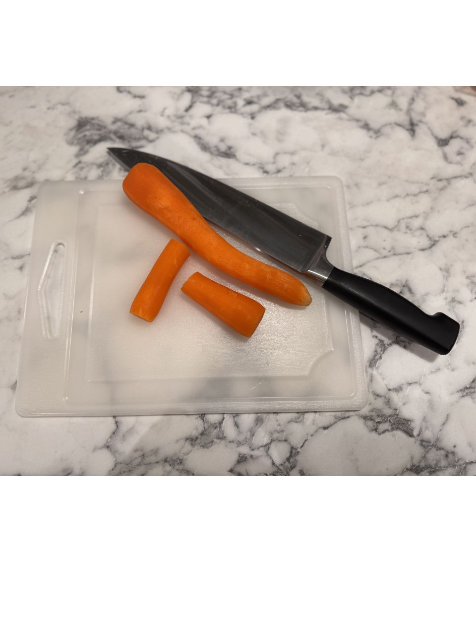 Skærebræt plast 30x22x0,7 cm.