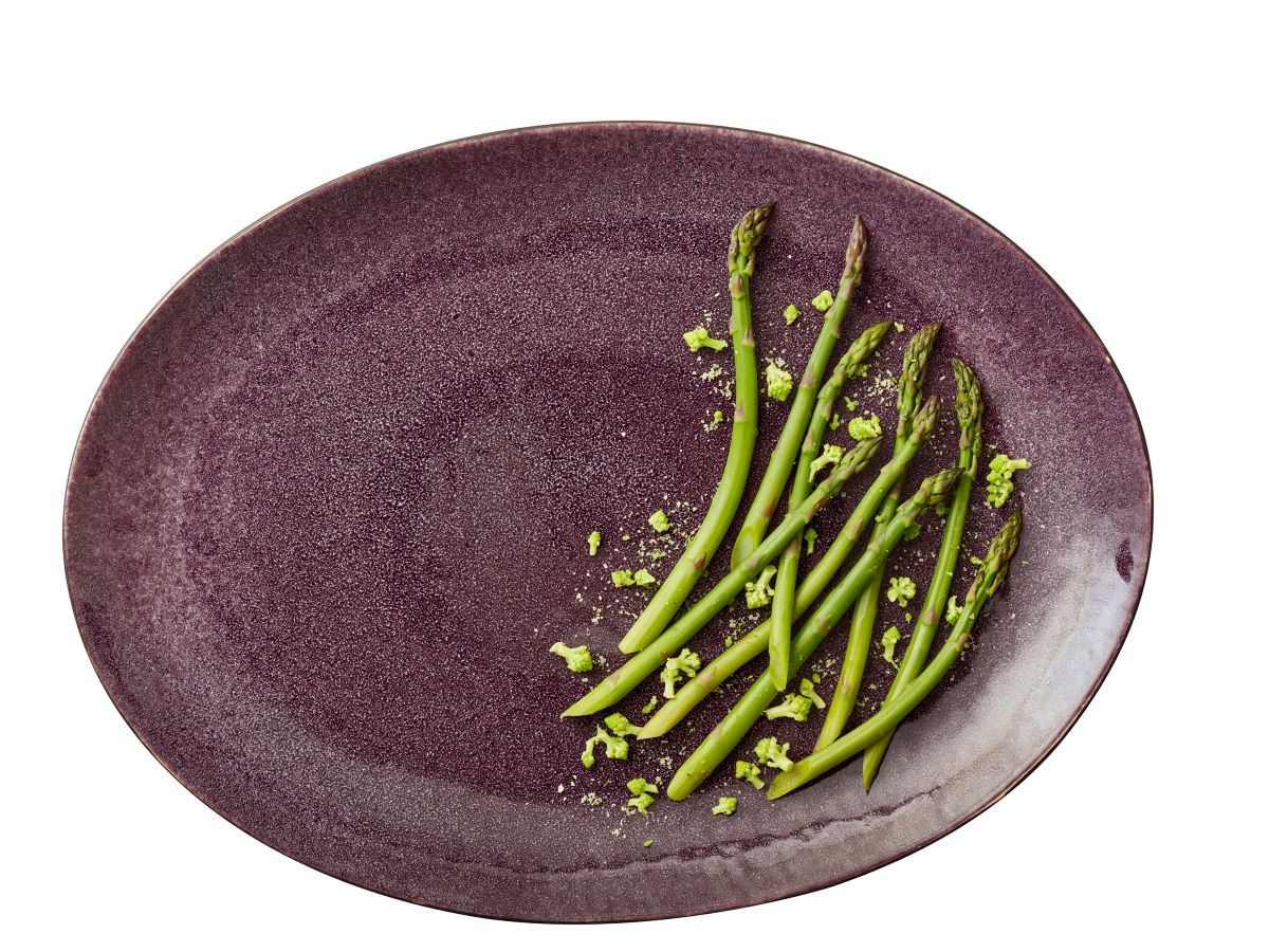 Bitz Ovalt fad 45x34 cm sort/lilla