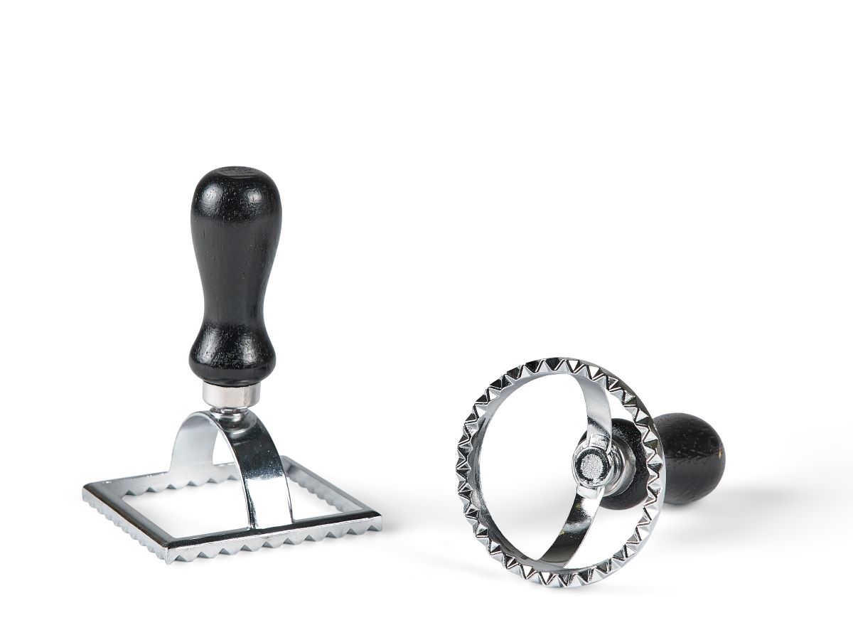 Holm raviolistempler 2 stk. i metal med sort håndtag