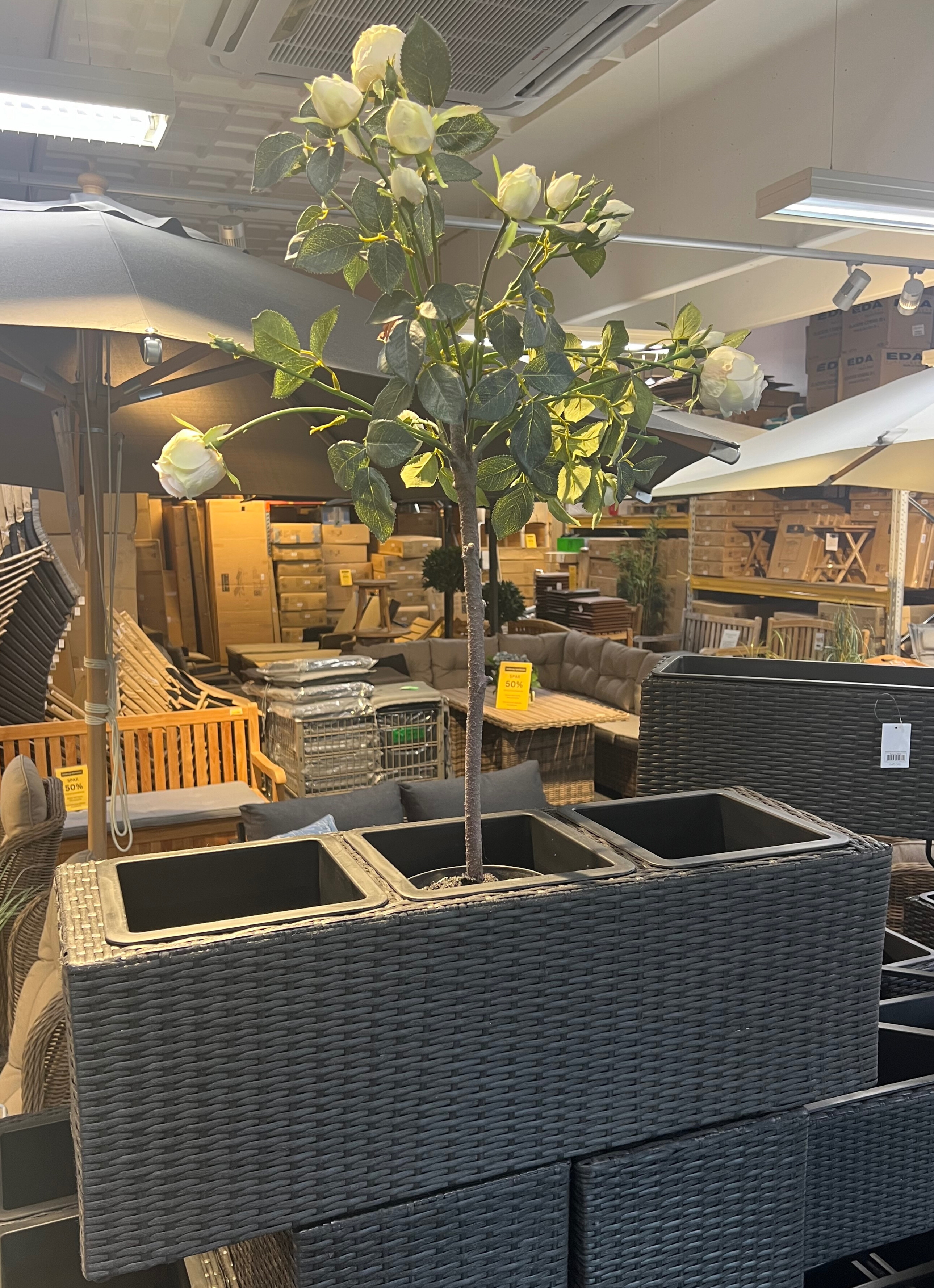 Plantekasse med 3 skjulere polyrattan flet 84x28x29 cm sort