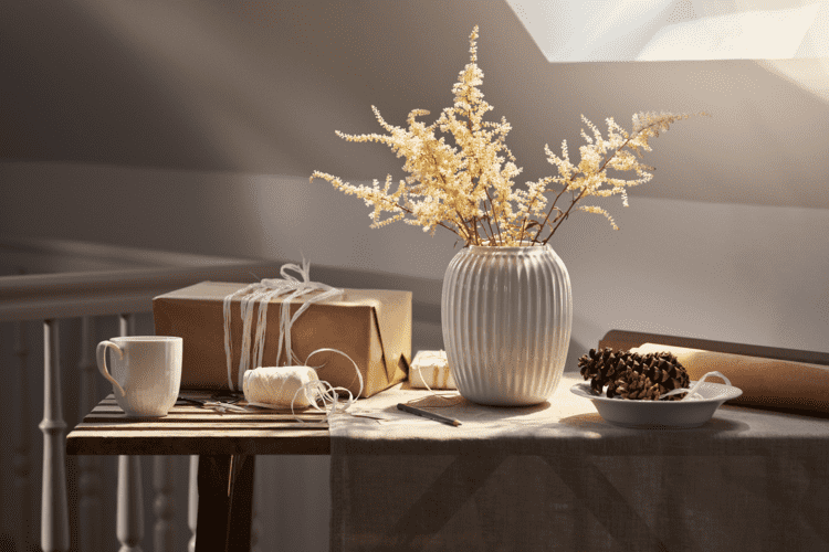 Hammershøi Vase H 21 cm. hvid 