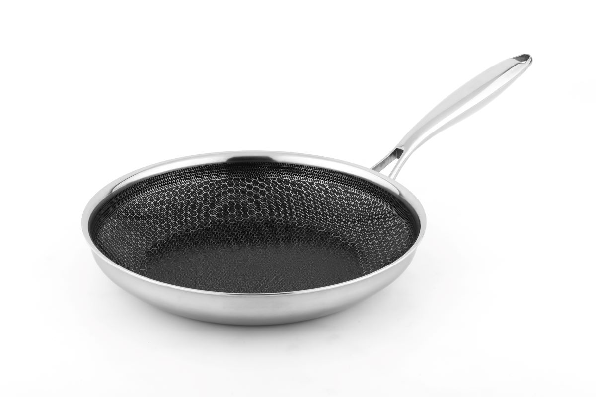 Conzept stegepande i stål med keramisk belægning og diamantstøv Ø 28 cm.