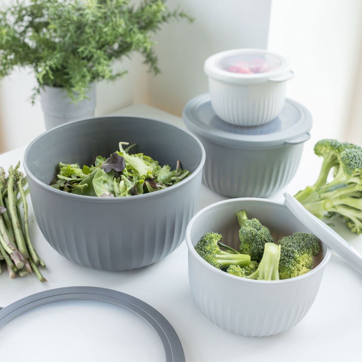 Opbevarings bøtter med riller og låg sæt med 8 dele