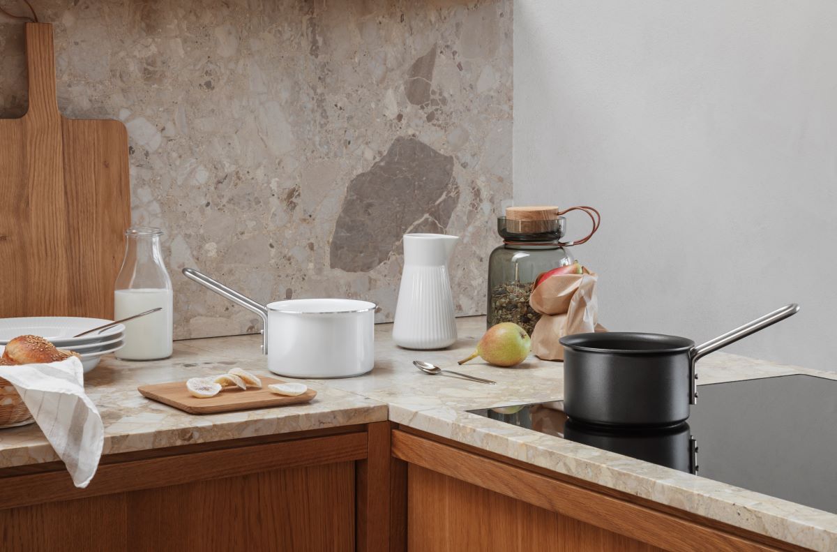 Eva Trio White Line Kasserolle 1,1 L med keramisk belægning, hvid/hvid