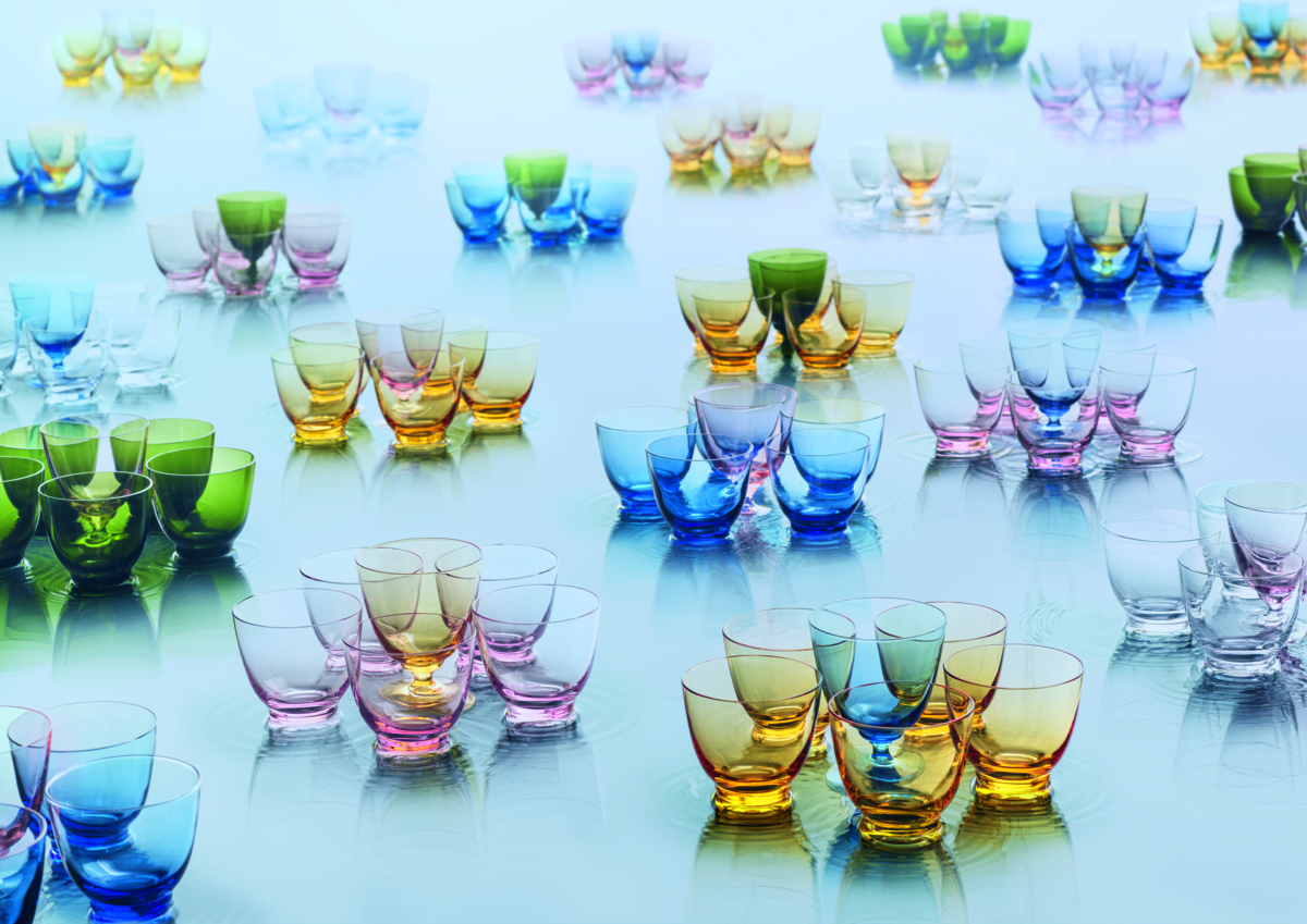 HOLME_brandphoto2021__4300462-4300467_Flow_glasses_blooming